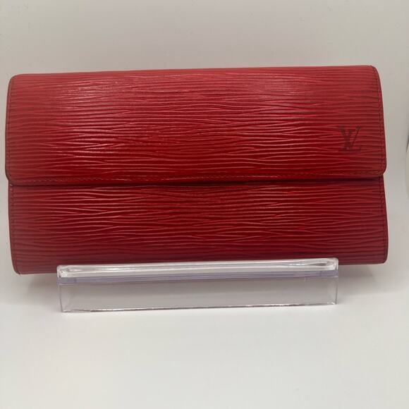 GUC Louis Vuitton Red Epi Long Wallet - Picture 1 of 6